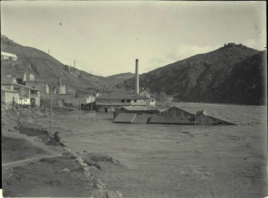 c.-Crecida del río en Las Tenerías (14-02-1912)