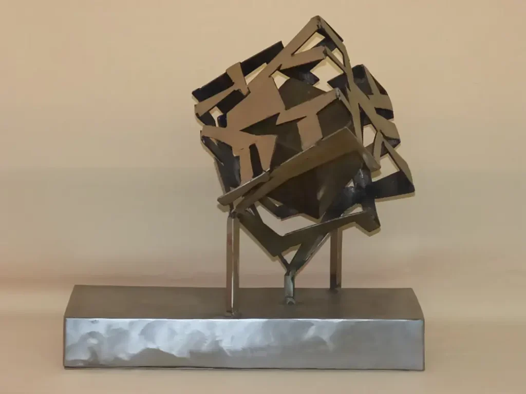 Escultura de Vicente Jiménez escultura de Vicente Jiménez, dentro del programa estaciones del arte