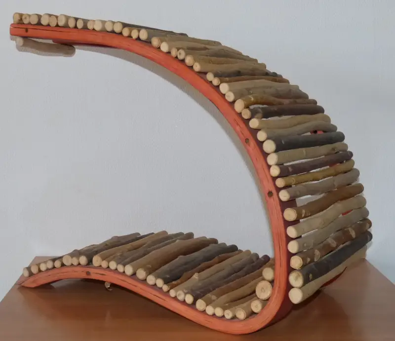 La Ola Centro Cultural San Clemente, escultura de Jose Carlos Calvo López, titulada 'La Ola'