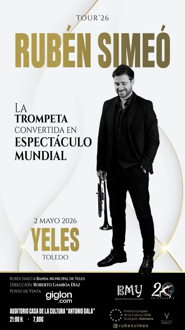 Rubén Simeó junto con la Banda Municipal de Yeles